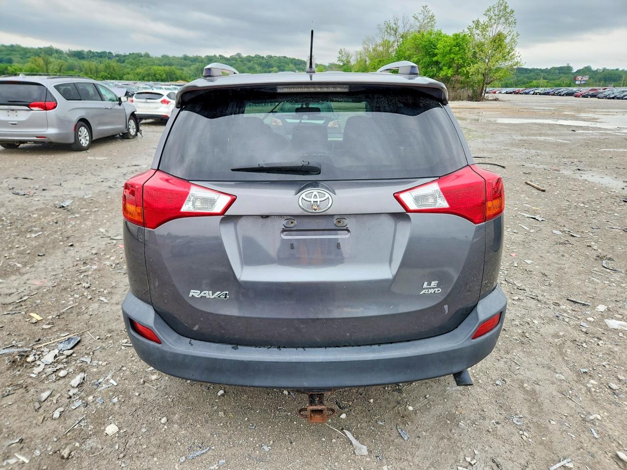 2014 TOYOTA RAV4 LE photo 6