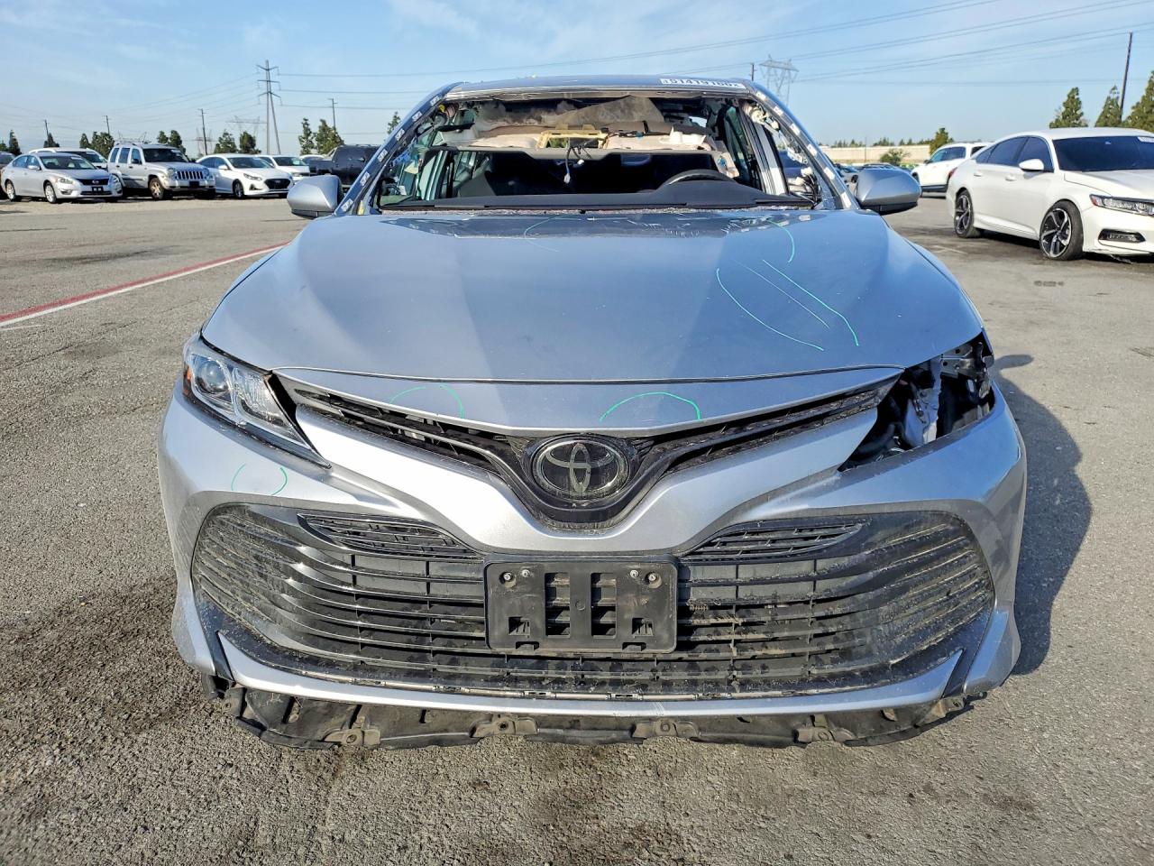 2020 TOYOTA CAMRY LE photo 9