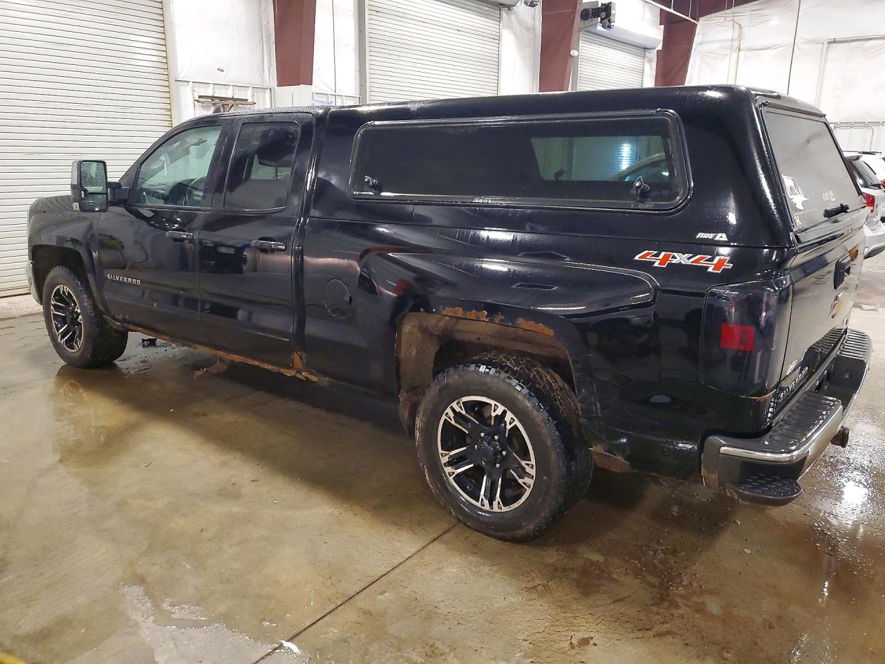 2016 CHEVROLET SILVERADO K1500 LT photo 2