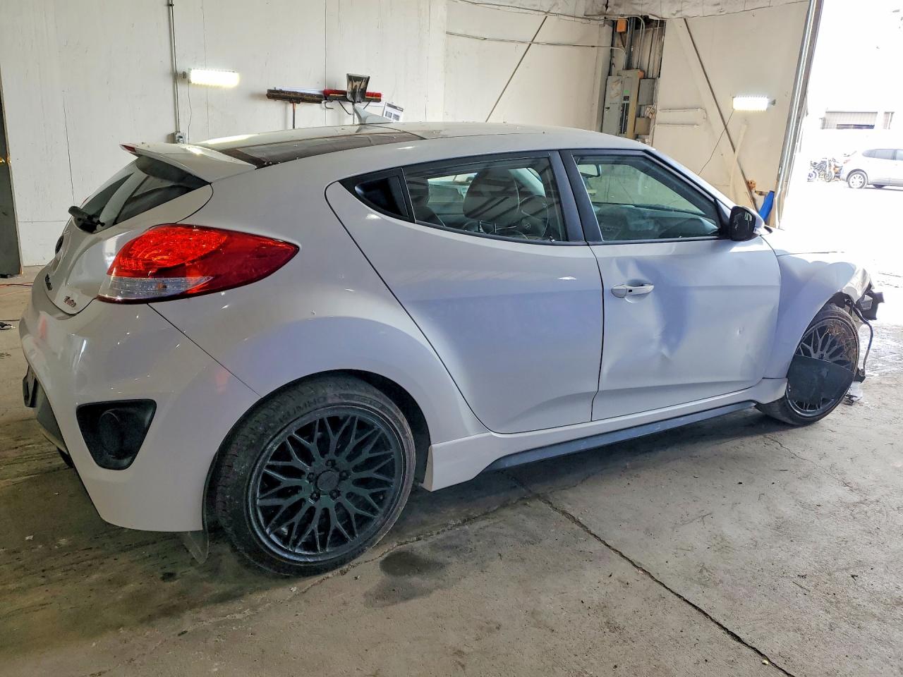 2015 HYUNDAI VELOSTER TURBO photo 5