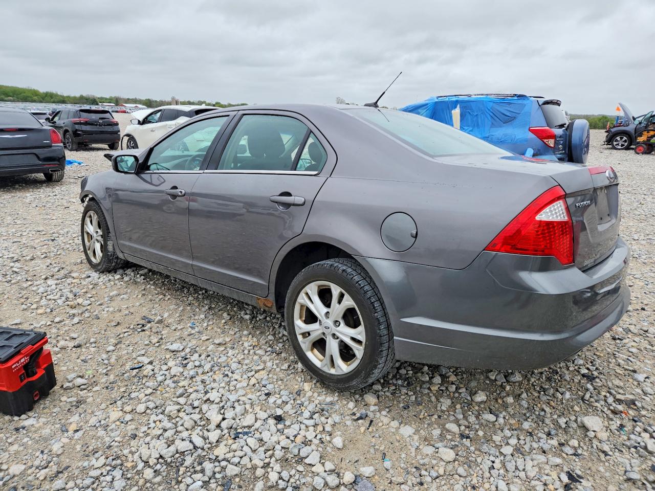 2012 FORD FUSION SE photo 2