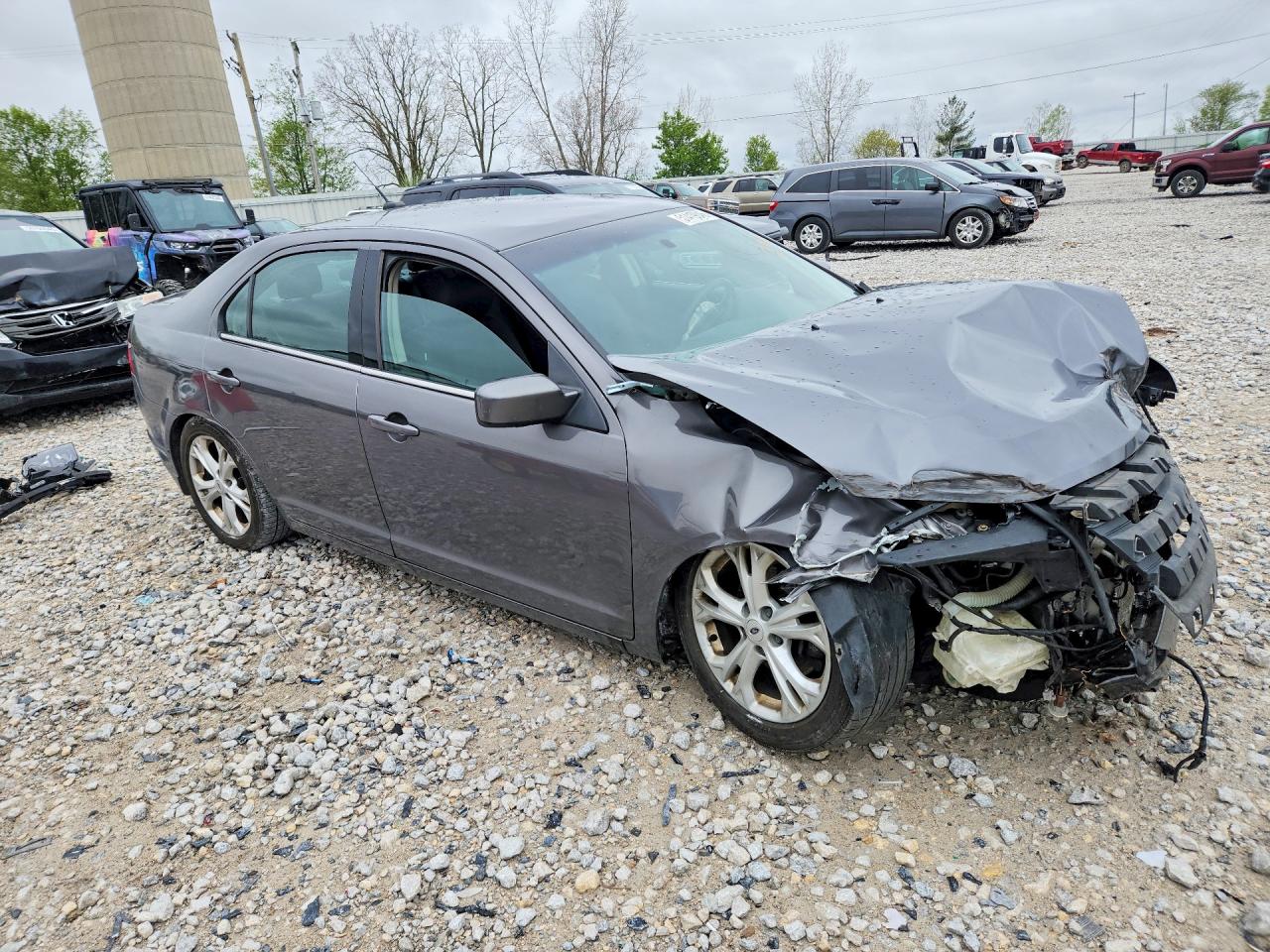 2012 FORD FUSION SE photo 4