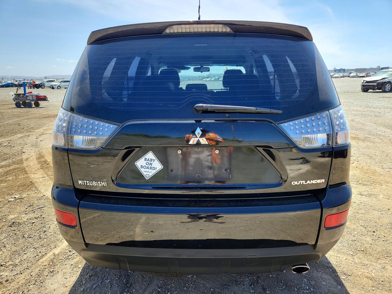 2009 MITSUBISHI OUTLANDER ES photo 11