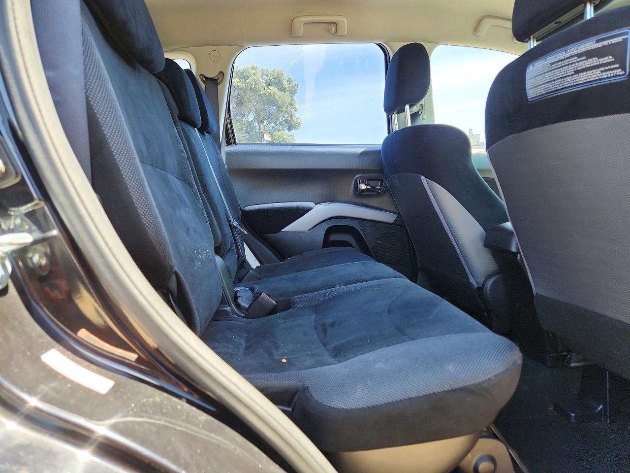 2009 MITSUBISHI OUTLANDER ES photo 21