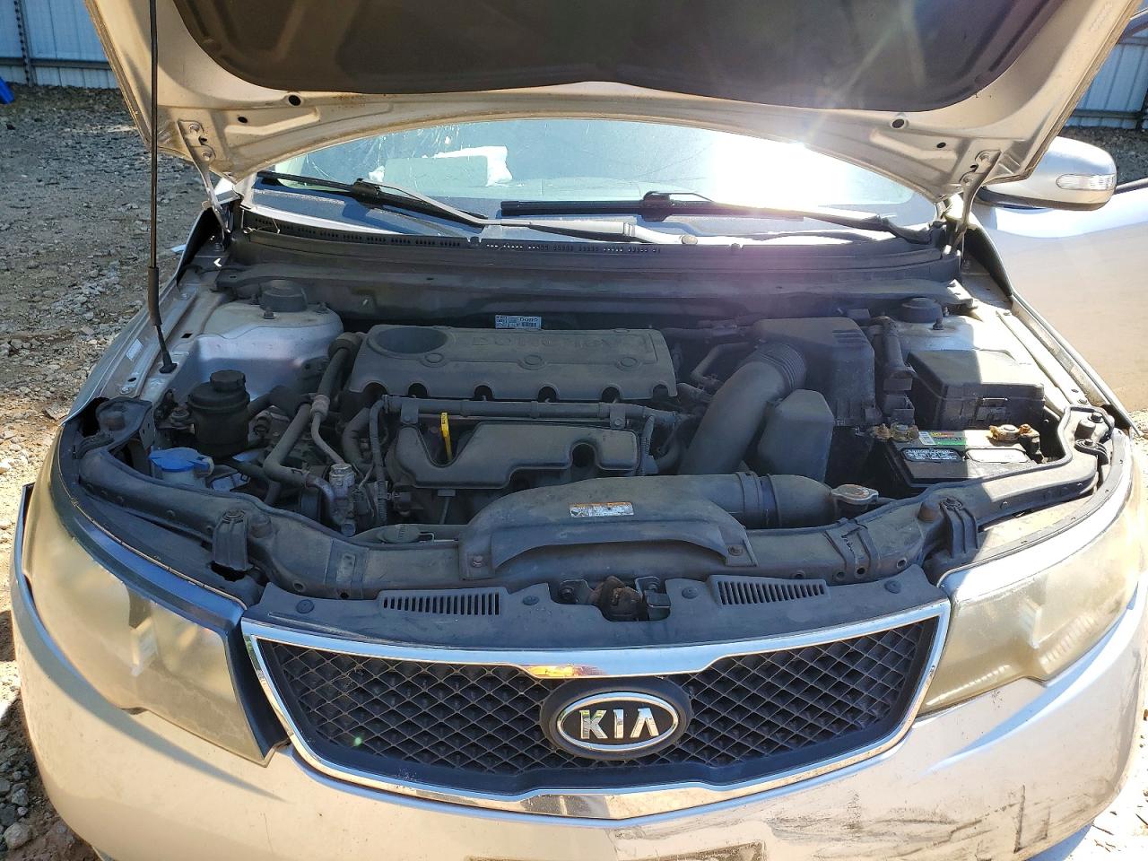 2010 KIA FORTE photo 31