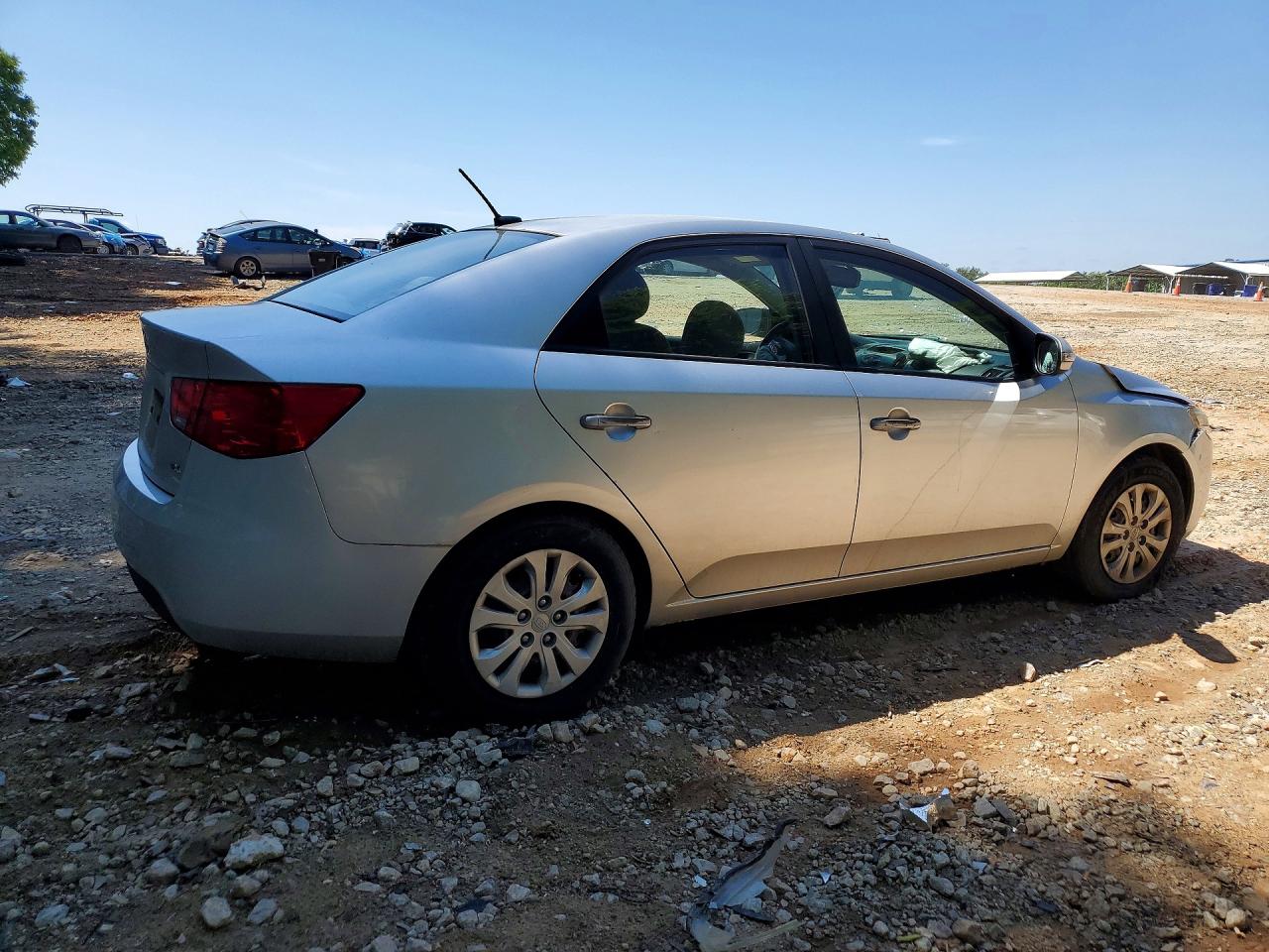 2010 KIA FORTE photo 7