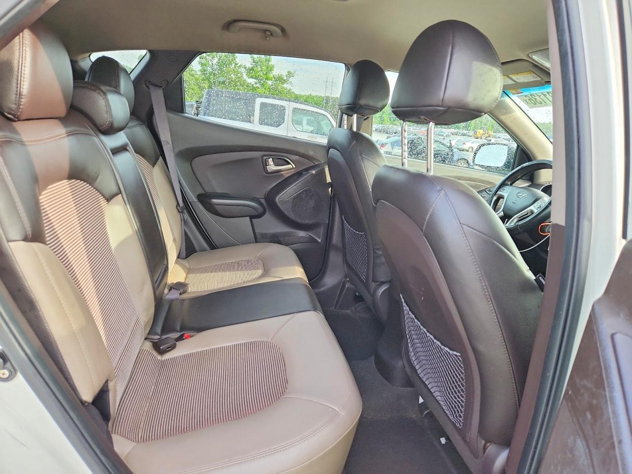 2012 HYUNDAI TUCSON GLS photo 10
