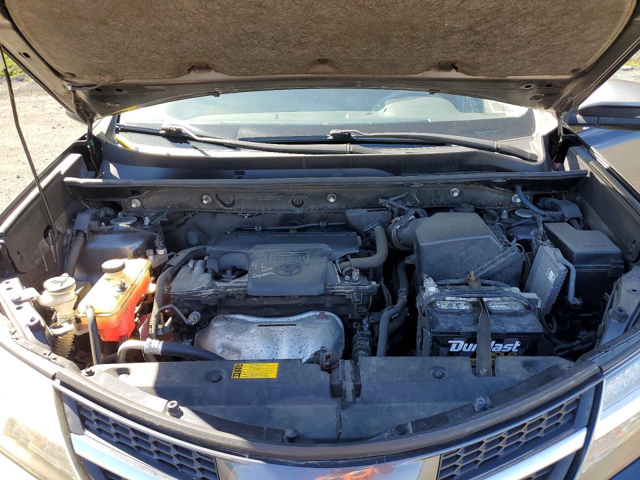 2014 TOYOTA RAV4 XLE photo 23