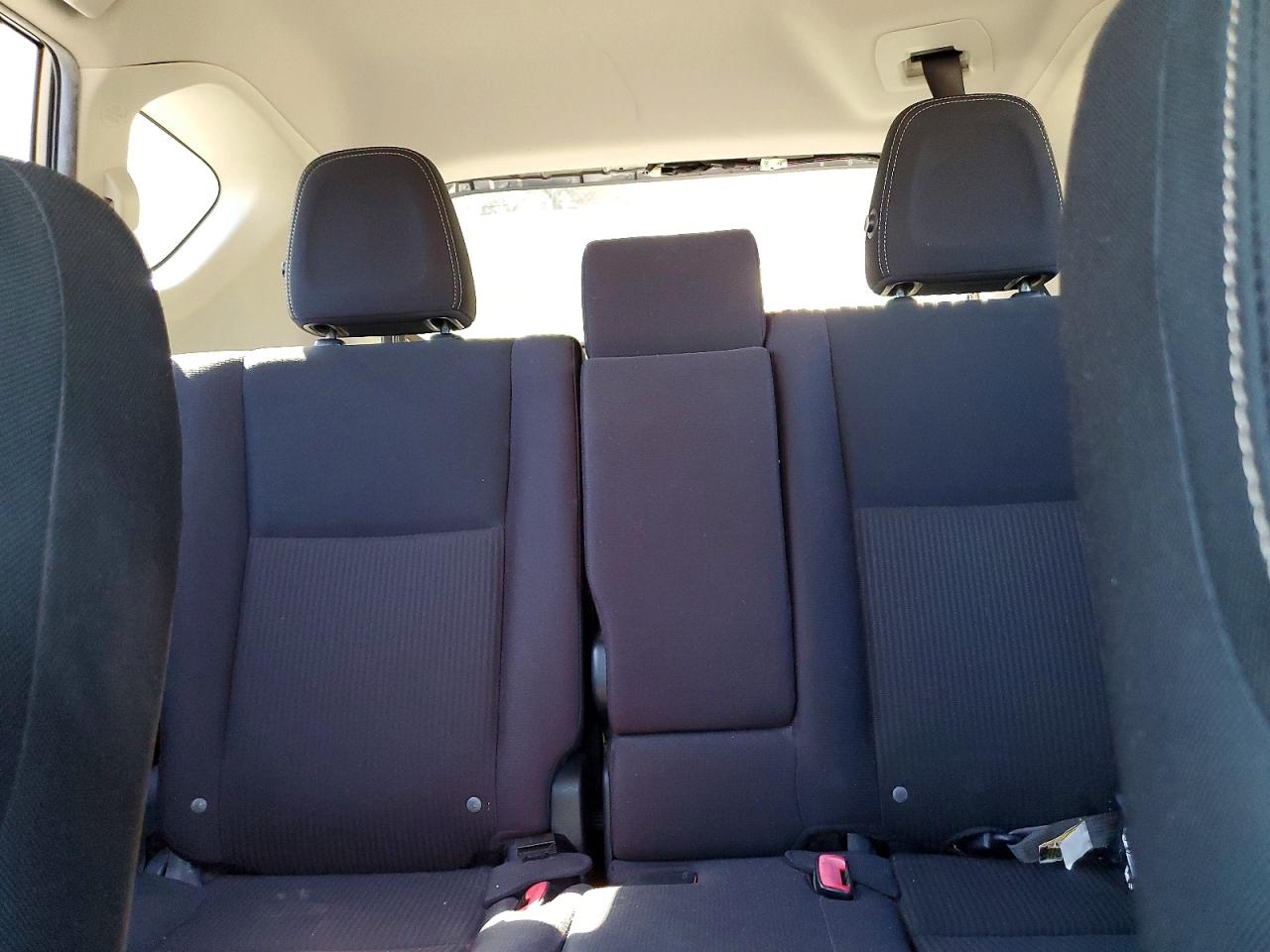 2014 TOYOTA RAV4 XLE photo 19