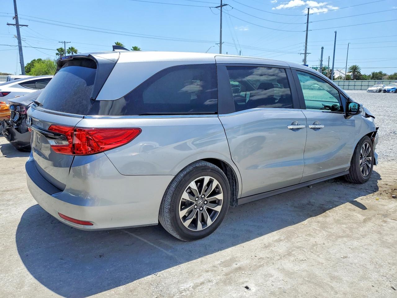 2024 HONDA ODYSSEY EXL photo 3