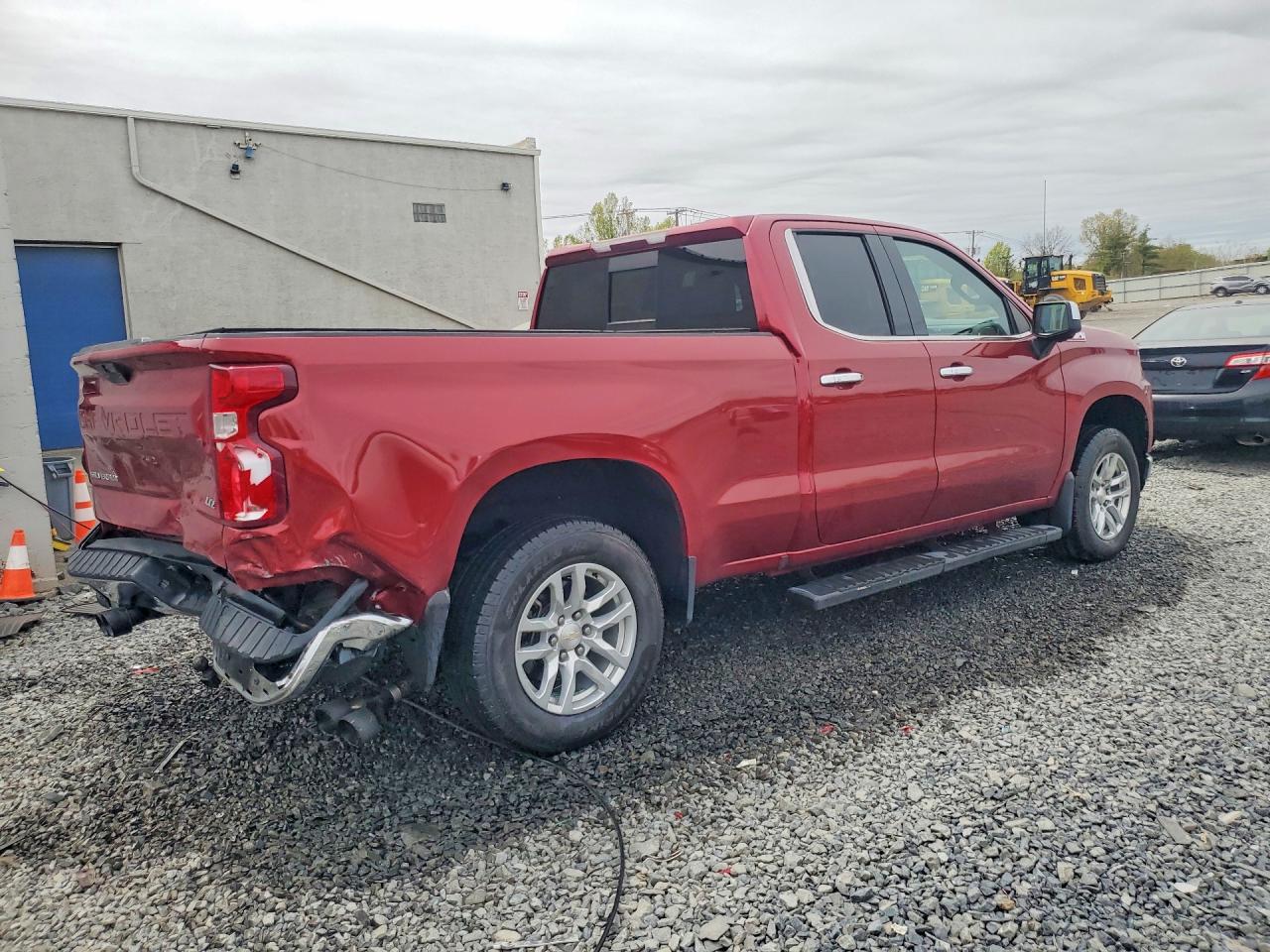 2019 CHEVROLET SILVERADO K1500 LTZ photo 3