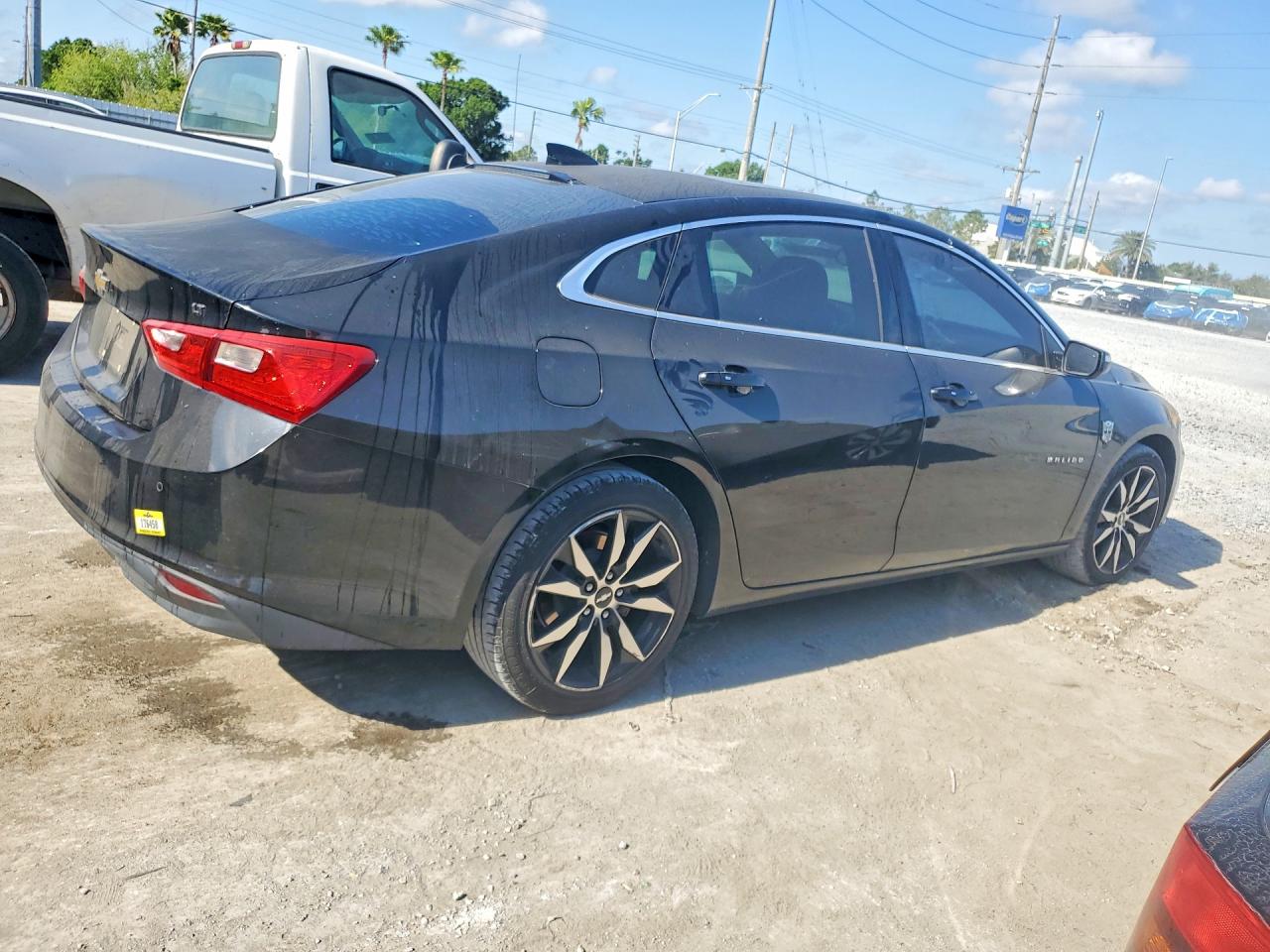 2018 CHEVROLET MALIBU LT photo 5