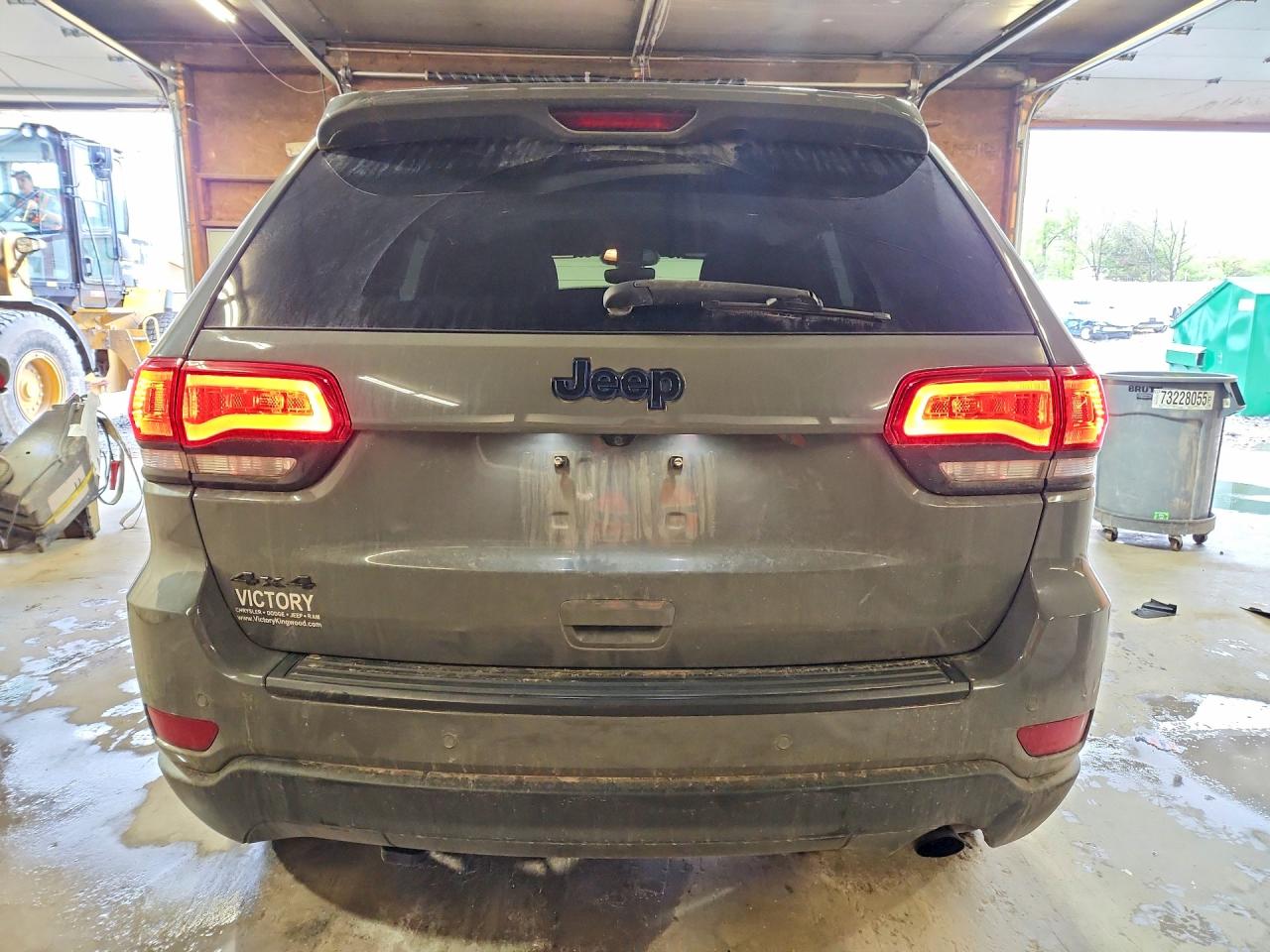 2019 JEEP GRAND CHEROKEE LAREDO photo 11
