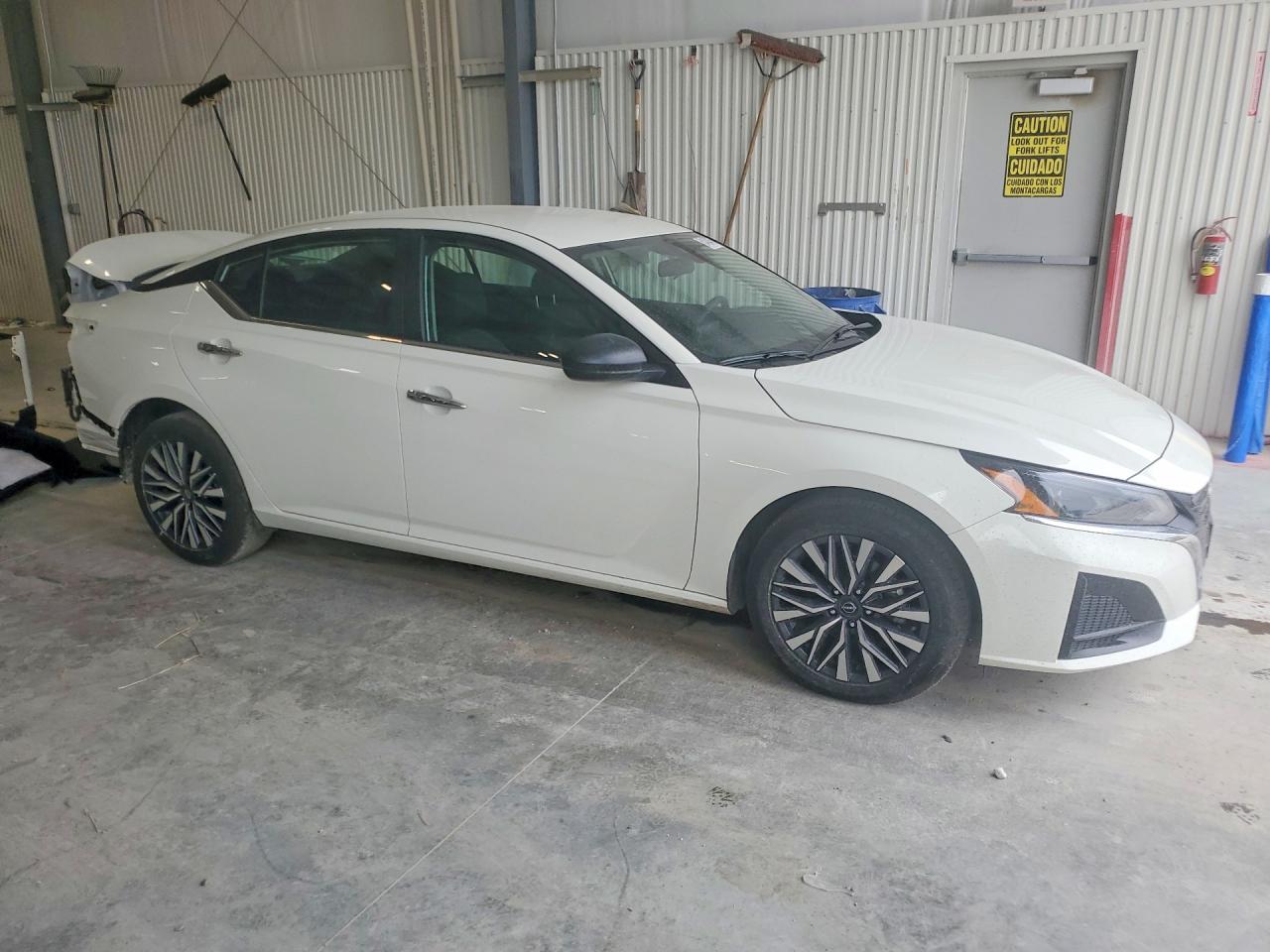 2025 NISSAN ALTIMA SV photo 10