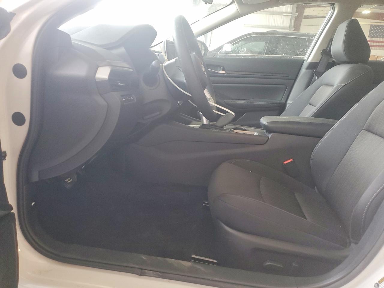 2025 NISSAN ALTIMA SV photo 19