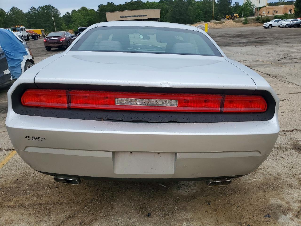 2012 DODGE CHALLENGER SXT photo 6
