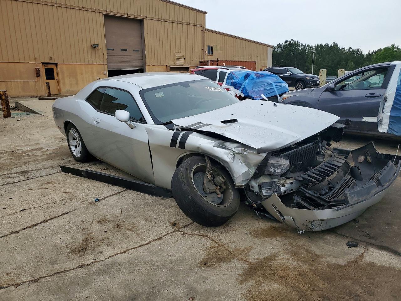2012 DODGE CHALLENGER SXT photo 4
