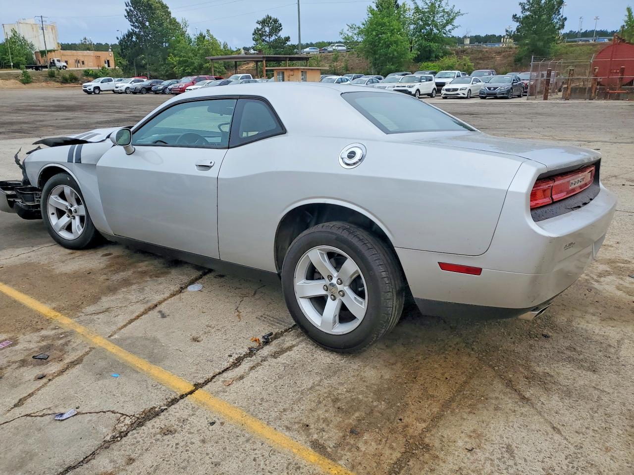 2012 DODGE CHALLENGER SXT photo 2