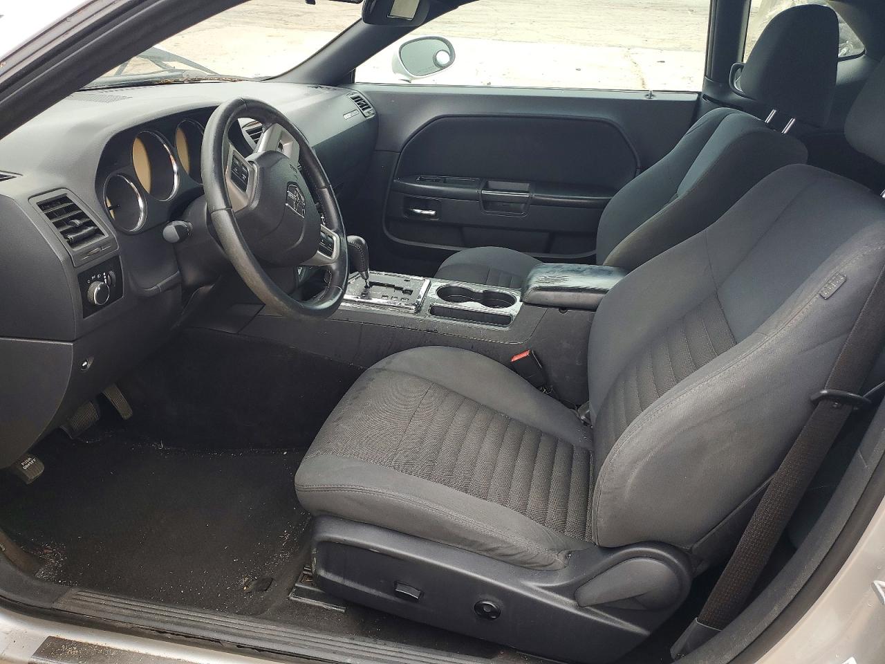2012 DODGE CHALLENGER SXT photo 7