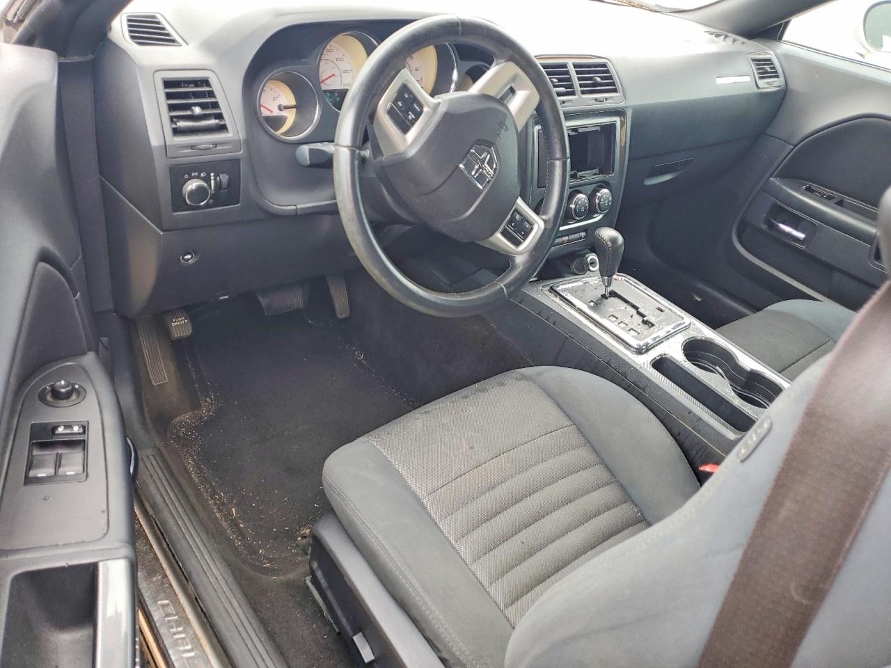 2012 DODGE CHALLENGER SXT photo 8