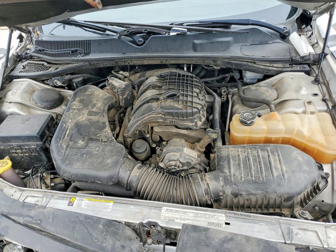 2012 DODGE CHALLENGER SXT photo 11