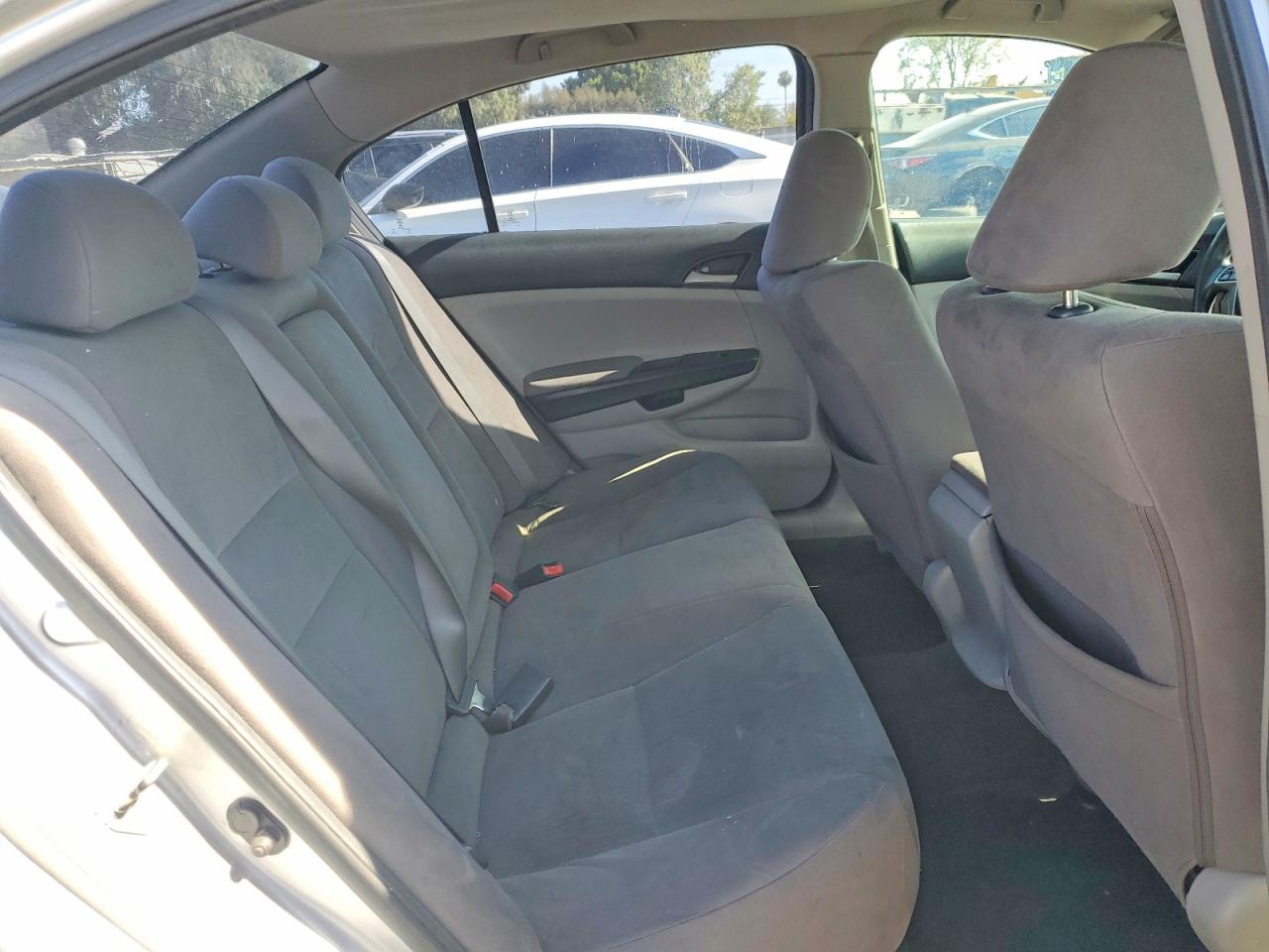 2011 HONDA ACCORD LXP photo 10