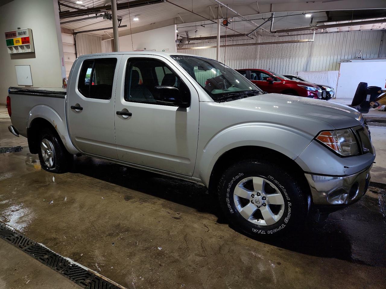 2010 NISSAN FRONTIER SE V6 photo 4