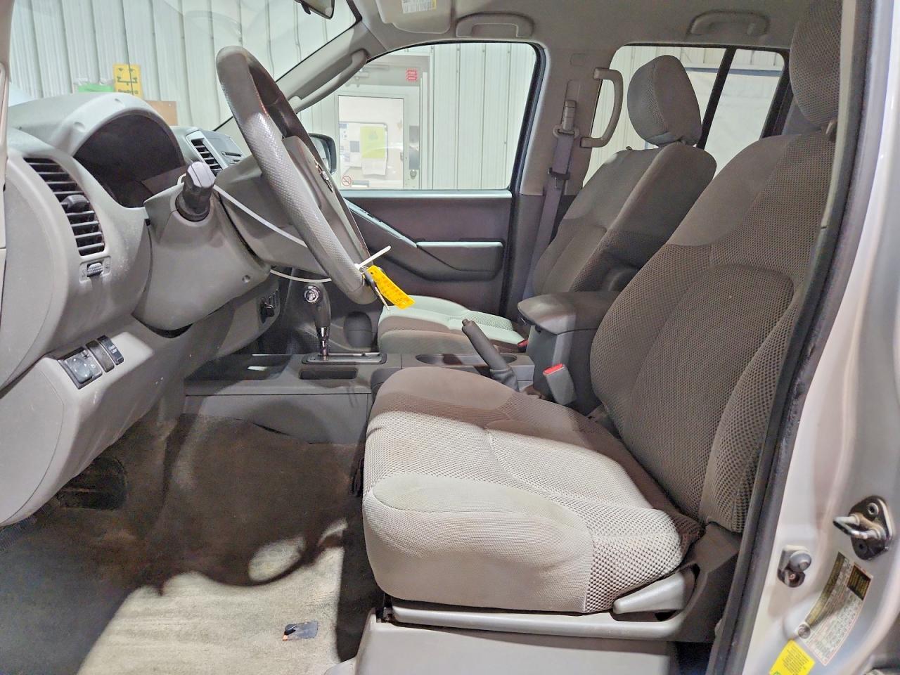 2010 NISSAN FRONTIER SE V6 photo 7
