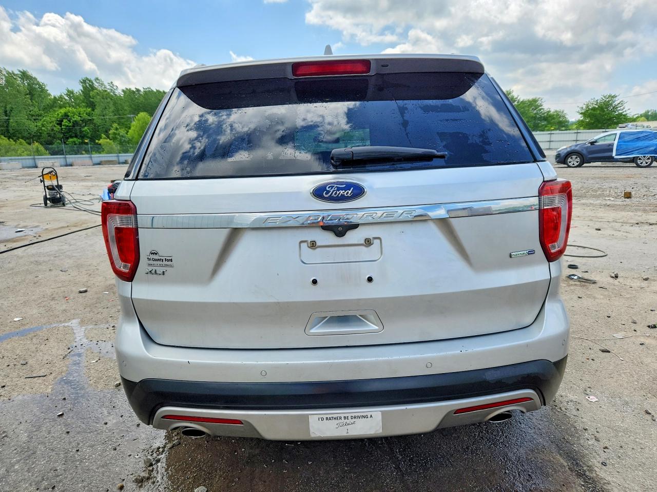 2016 FORD EXPLORER XLT photo 6