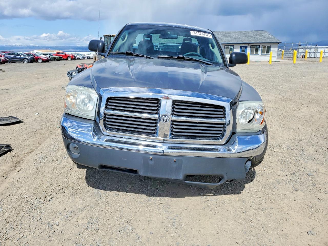 2005 DODGE DAKOTA SLT photo 9