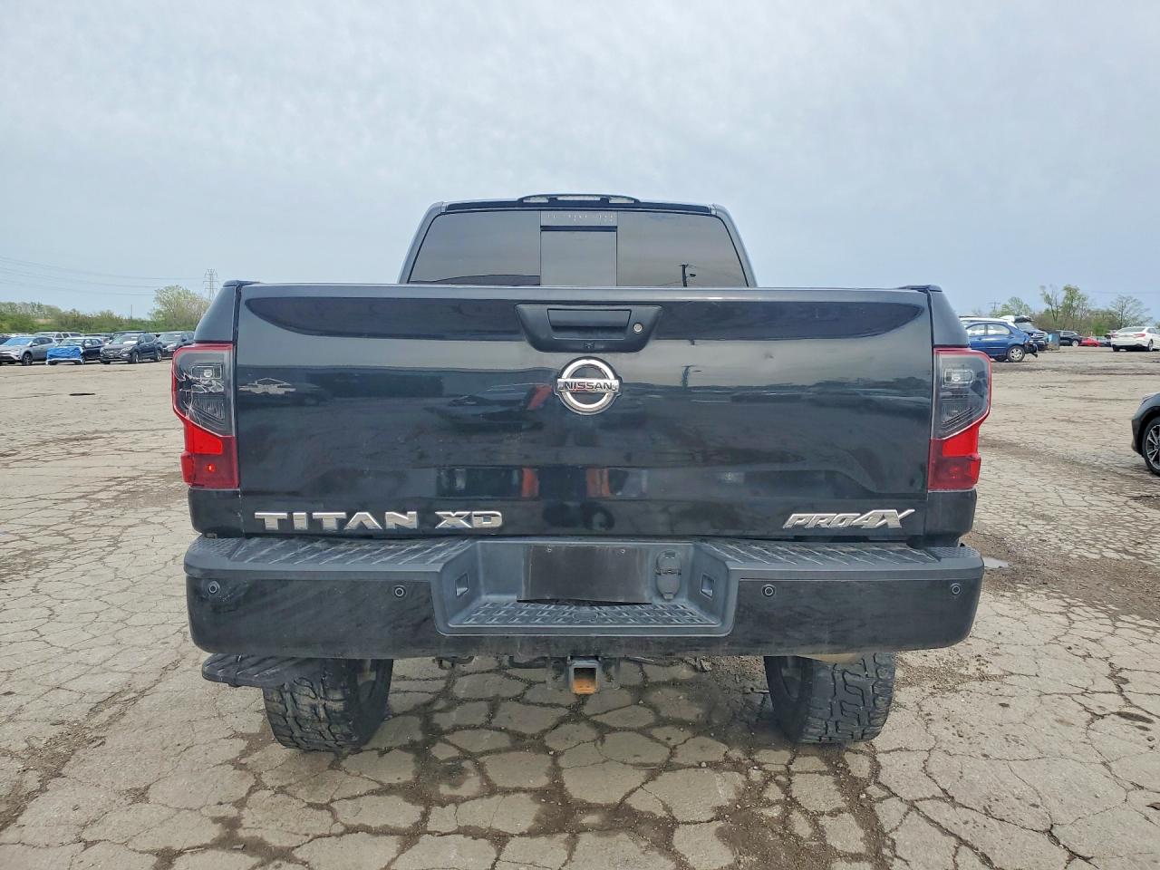2019 NISSAN TITAN XD PRO-4X photo 6