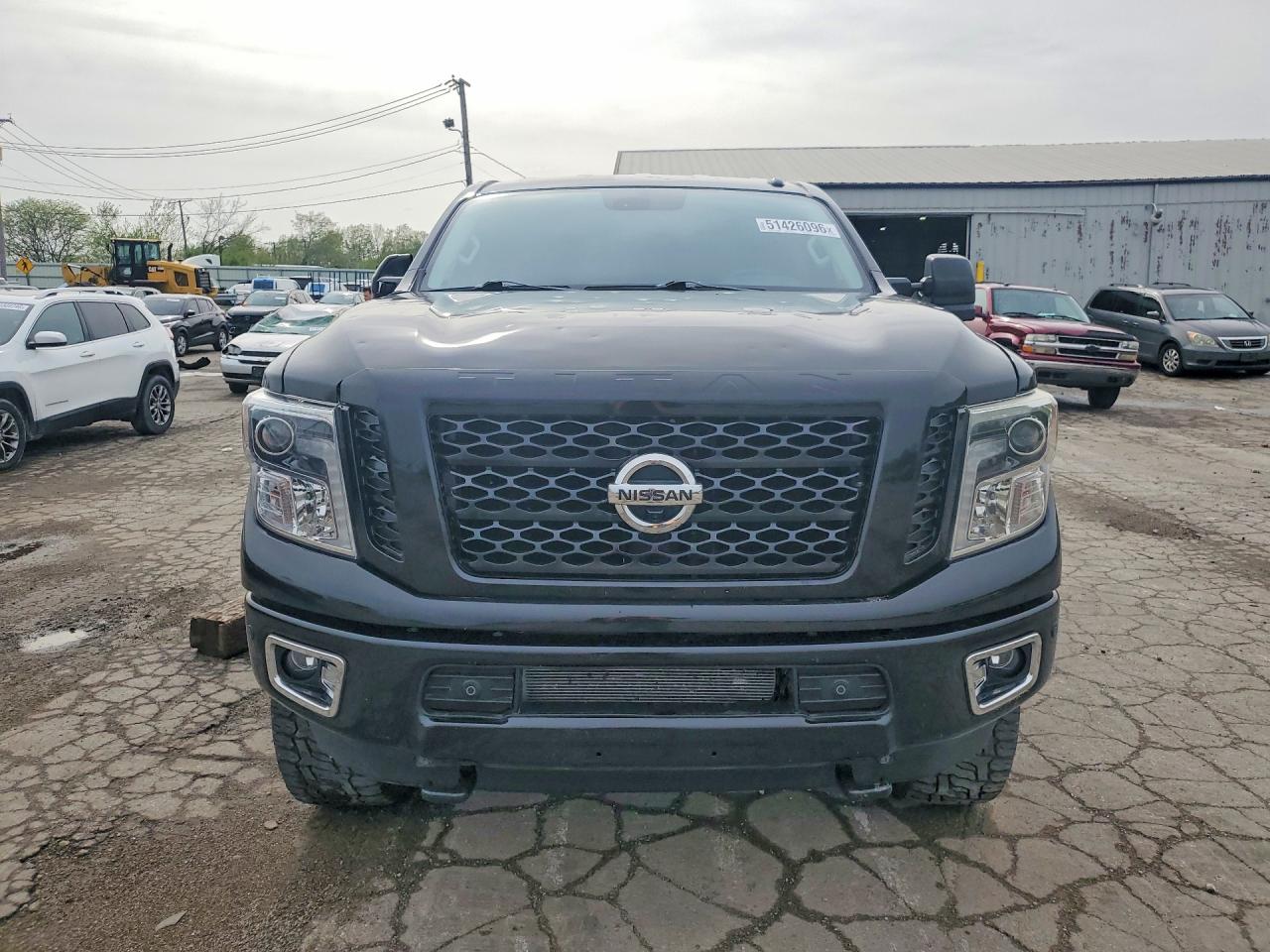 2019 NISSAN TITAN XD PRO-4X photo 5