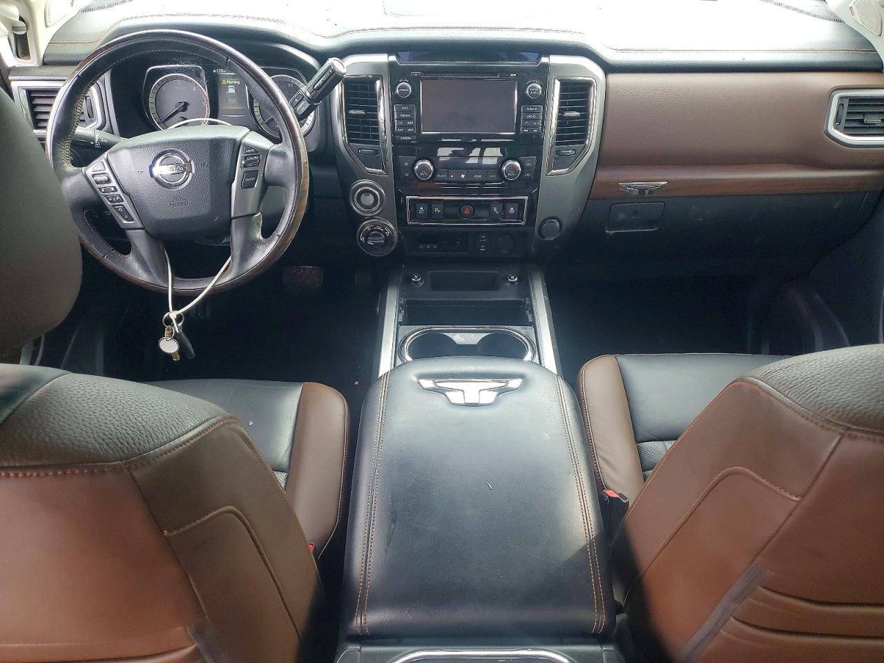 2018 NISSAN TITAN XD PLATINUM RESERVE photo 8