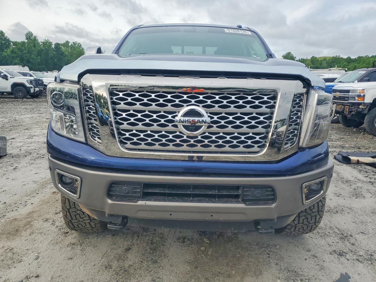 2018 NISSAN TITAN XD PLATINUM RESERVE photo 5