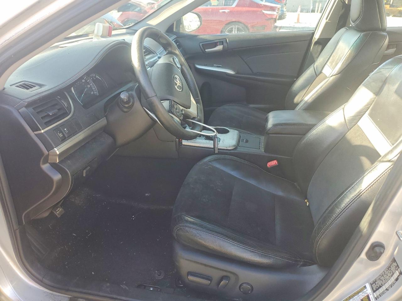 2014 TOYOTA CAMRY SE photo 7