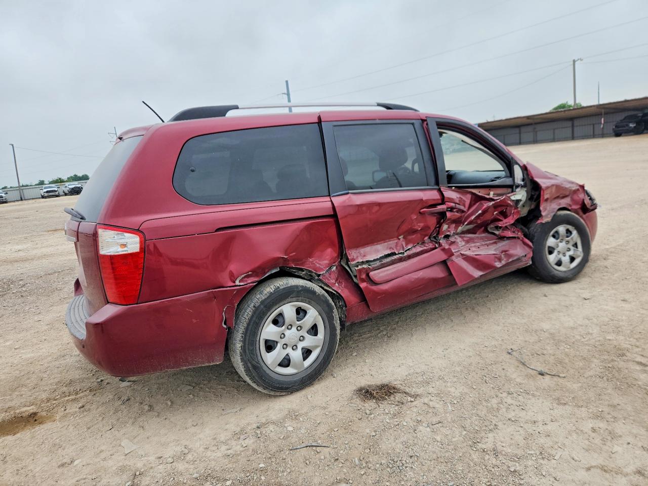 2010 KIA SEDONA LX photo 5