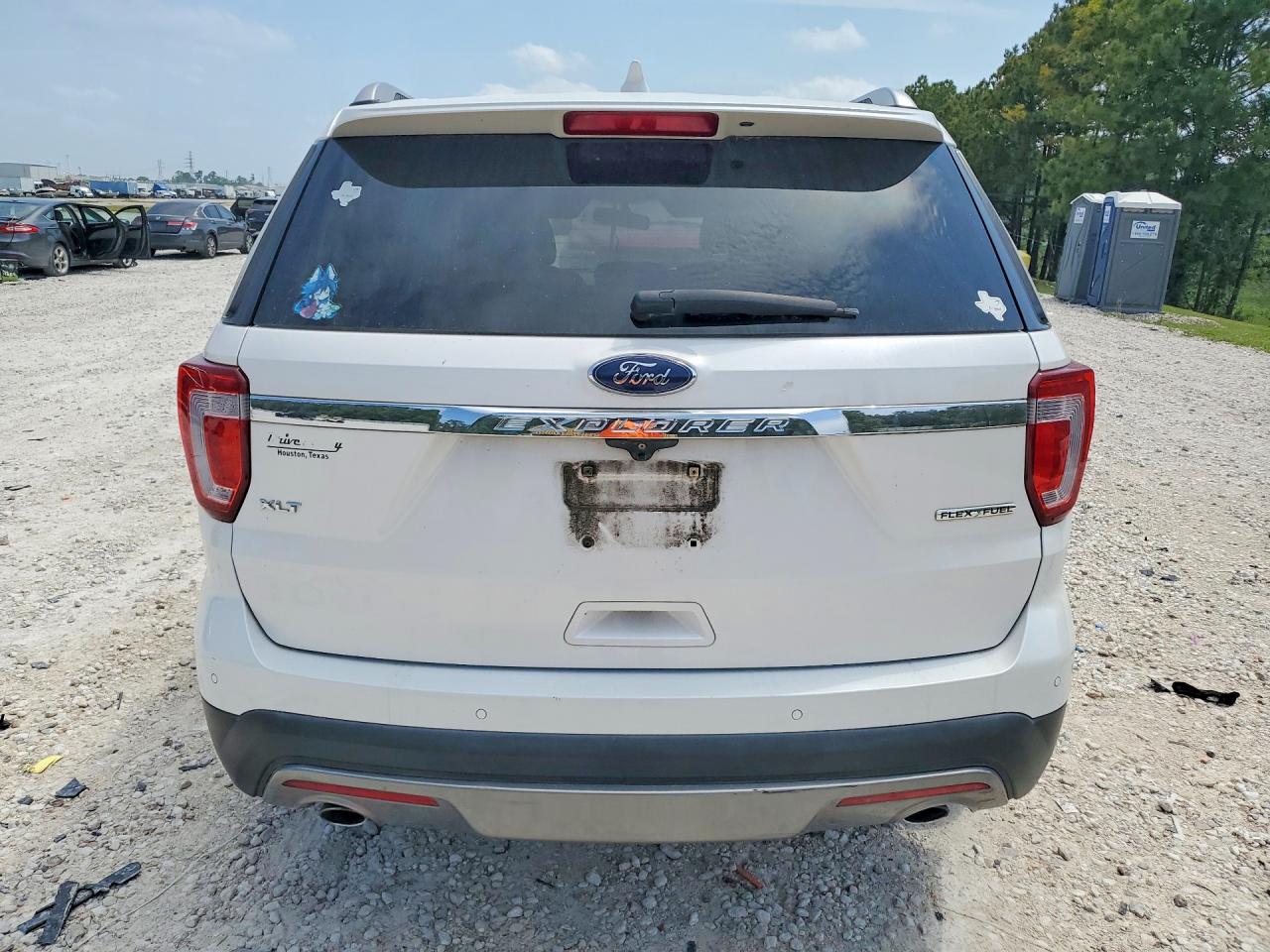 2016 FORD EXPLORER XLT photo 11