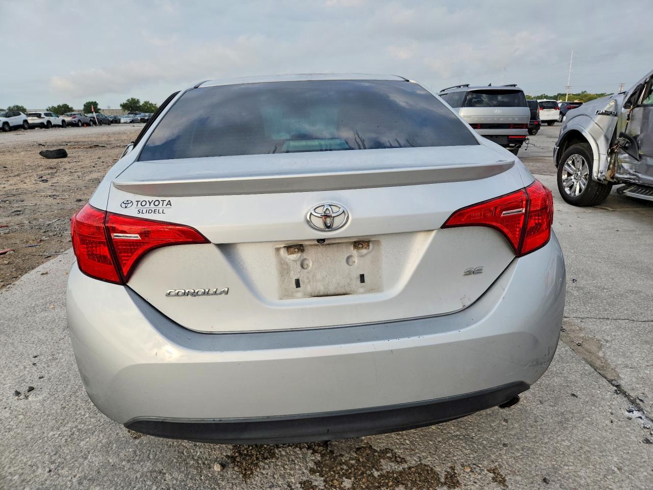 2018 TOYOTA COROLLA SE photo 16