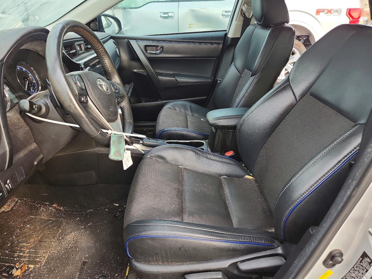 2018 TOYOTA COROLLA SE photo 19