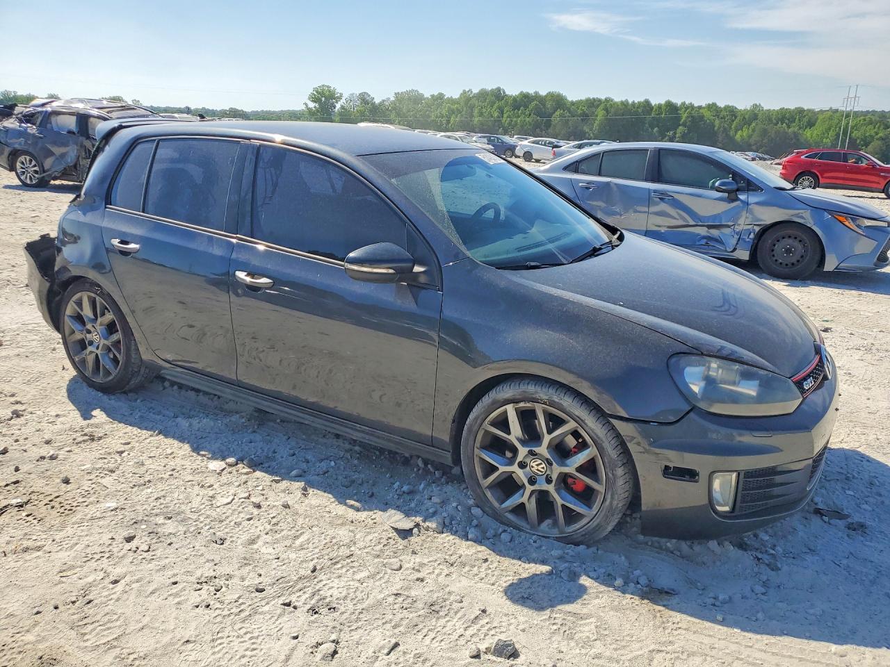2013 VOLKSWAGEN GTI photo 7