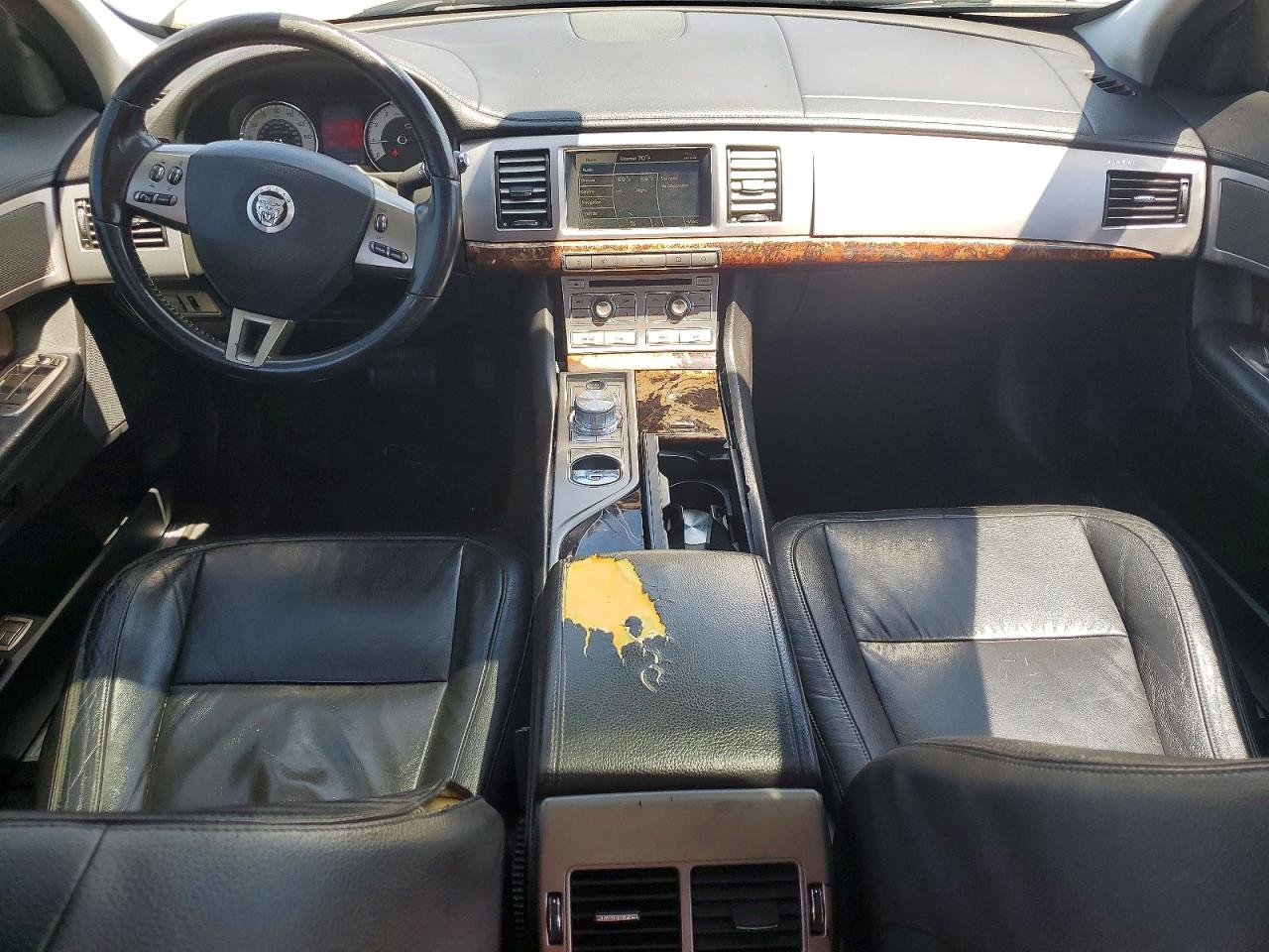 2009 JAGUAR XF LUXURY photo 15