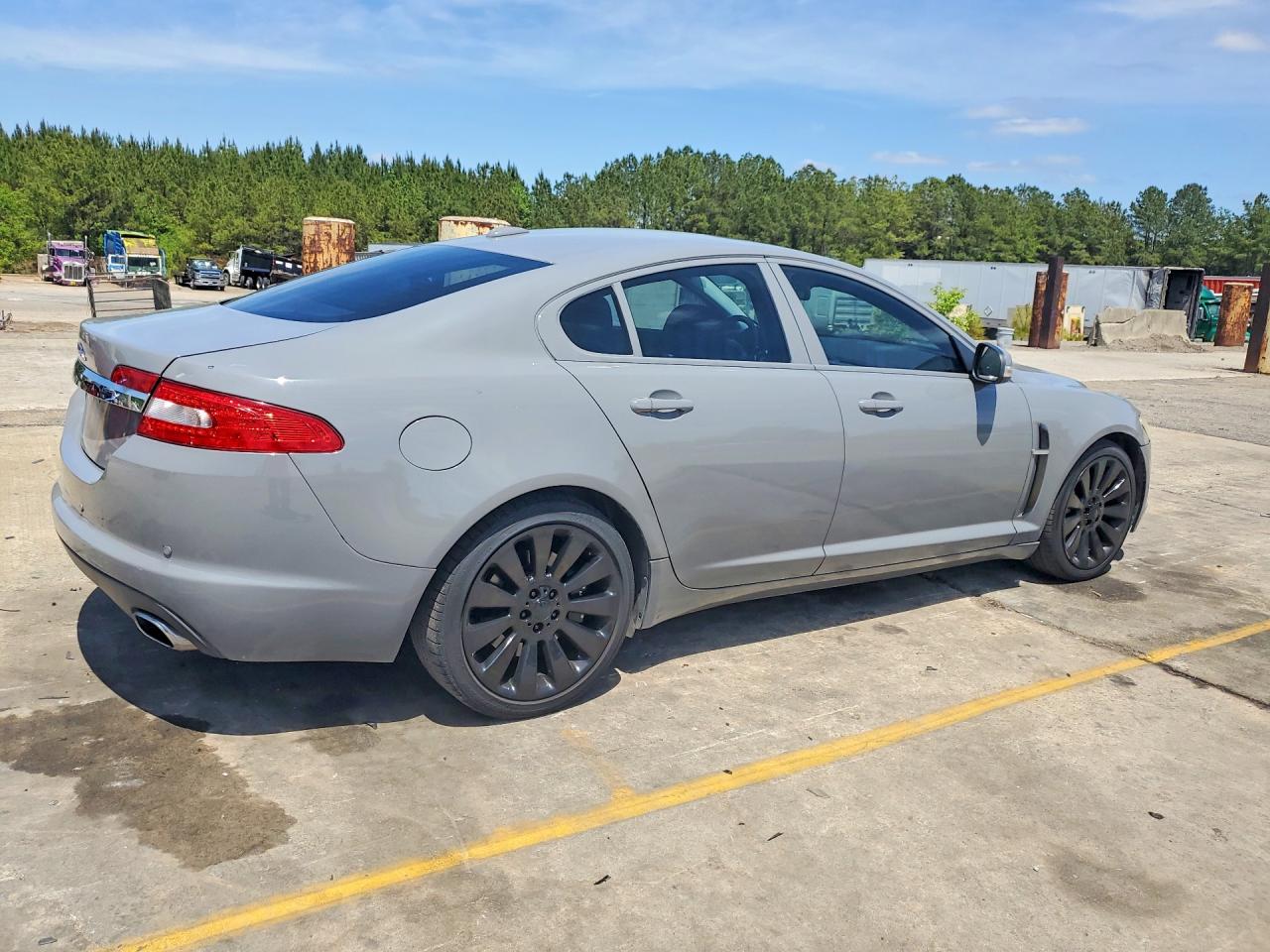2009 JAGUAR XF LUXURY photo 5