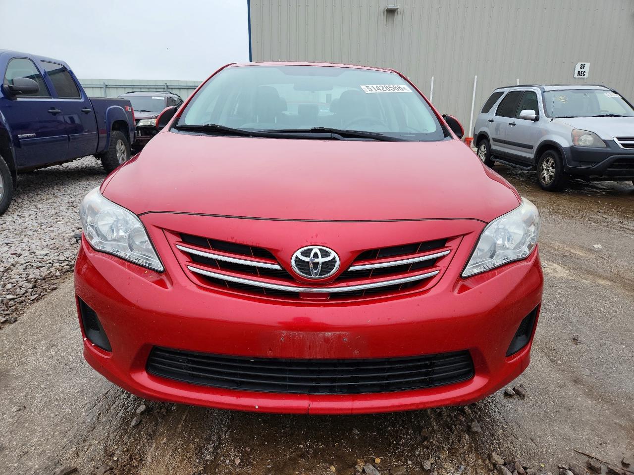 2013 TOYOTA COROLLA LE photo 13