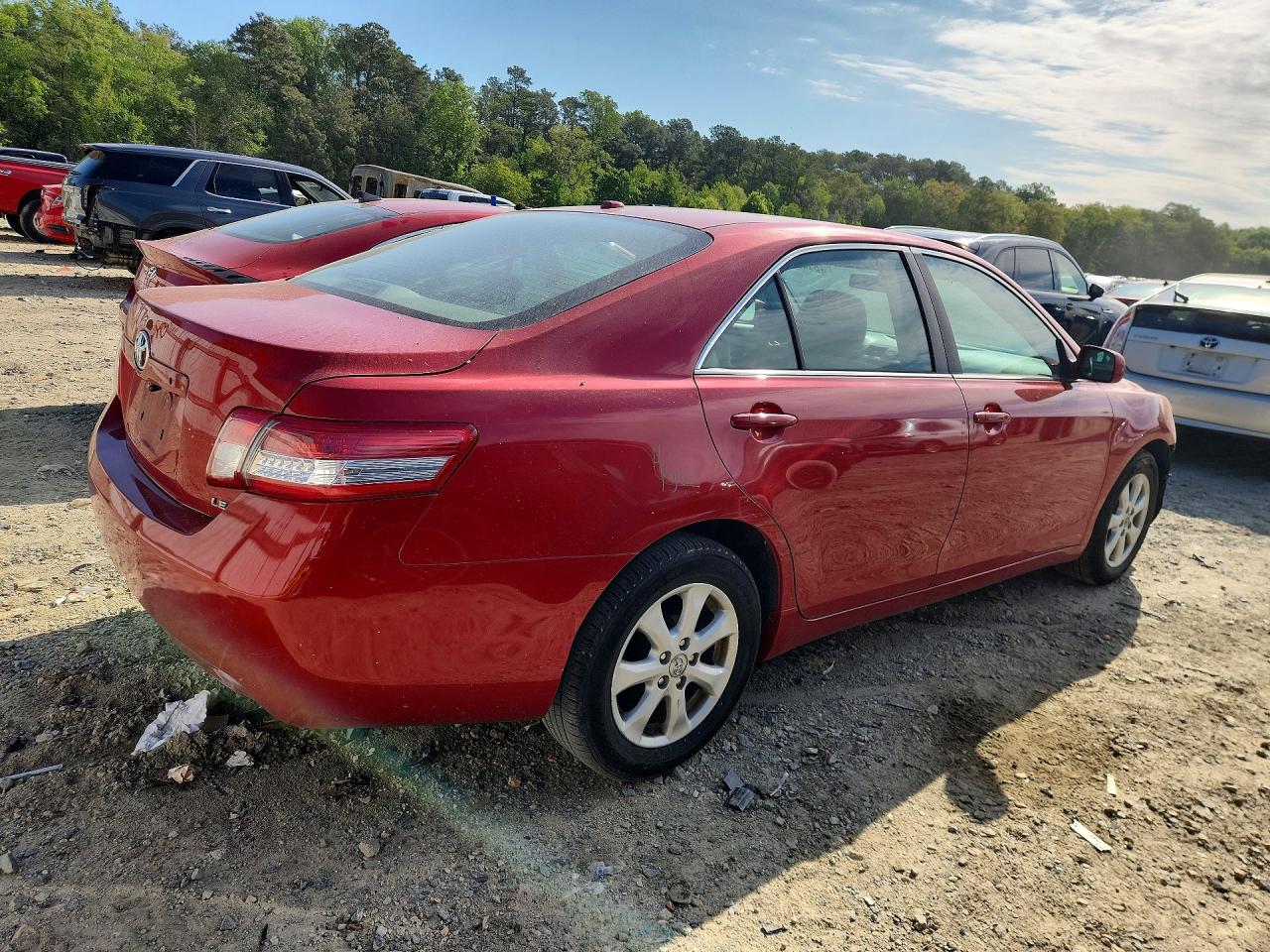 2011 TOYOTA CAMRY LE photo 7