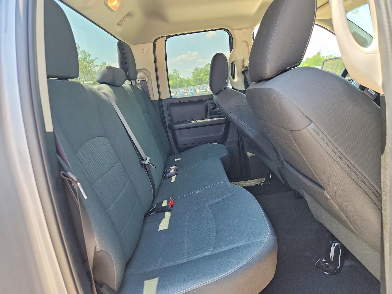 2022 RAM 1500 CLASSIC TRADESMAN photo 28