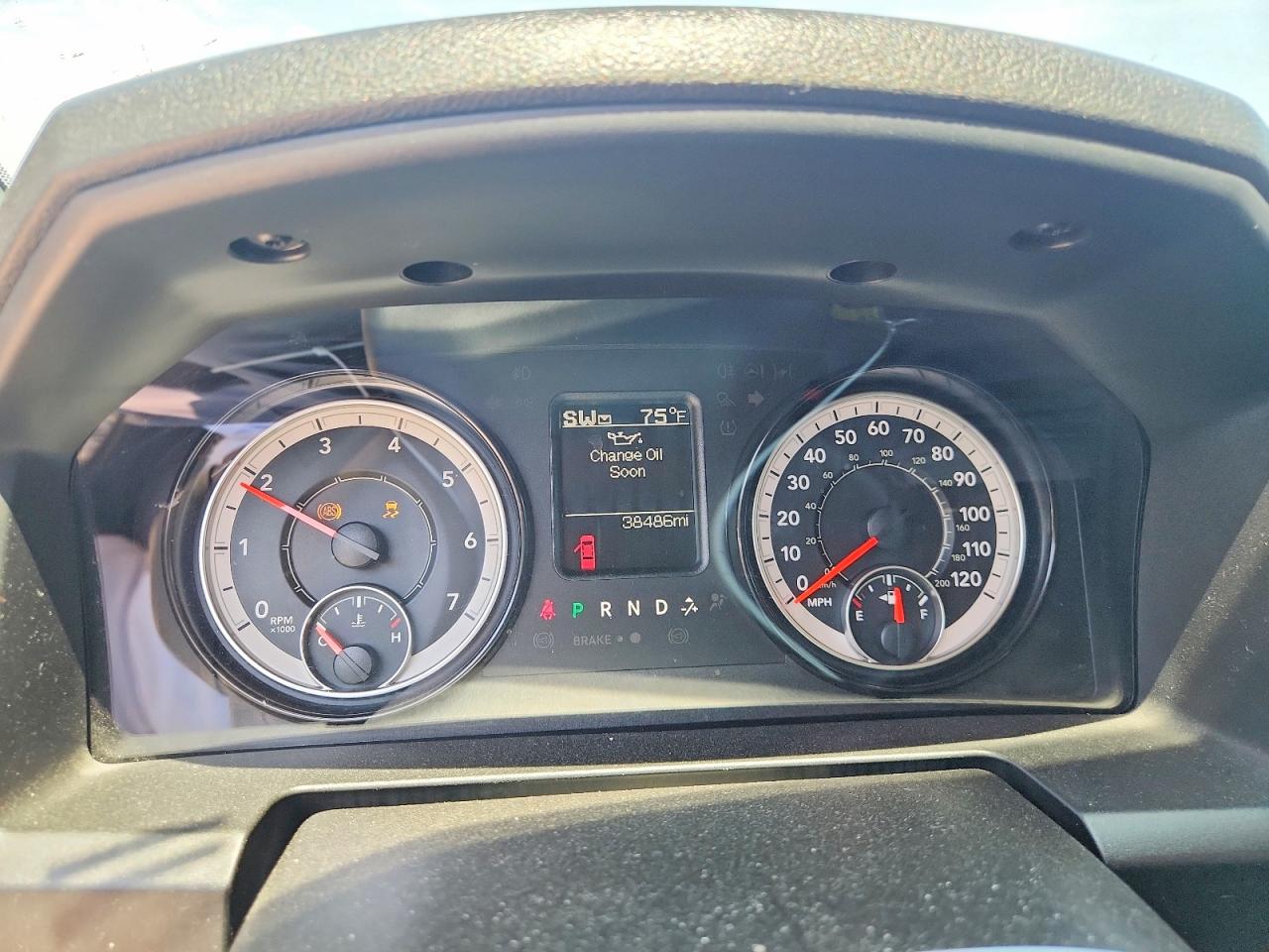 2022 RAM 1500 CLASSIC TRADESMAN photo 25