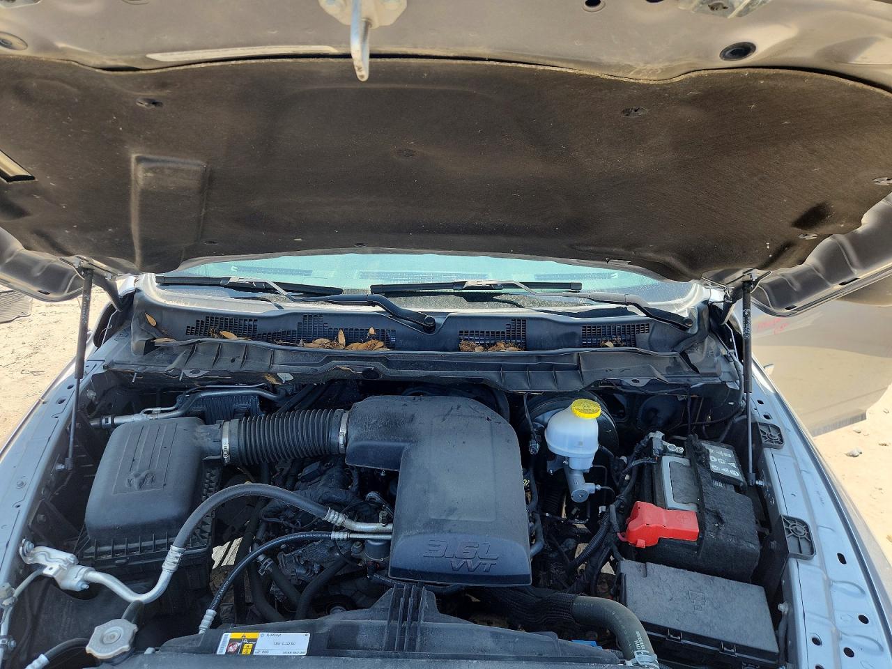 2022 RAM 1500 CLASSIC TRADESMAN photo 31