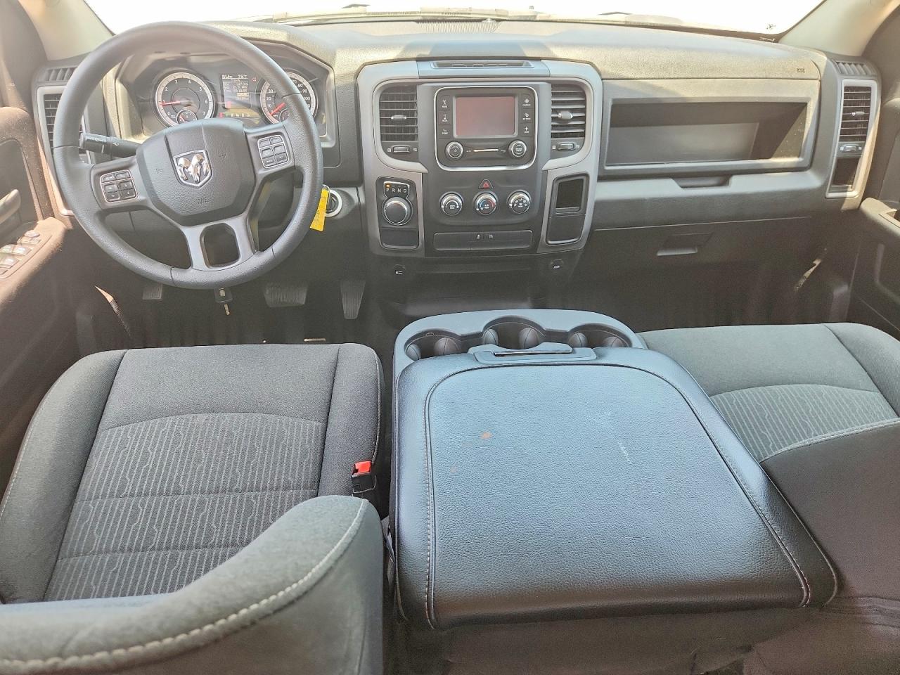 2022 RAM 1500 CLASSIC TRADESMAN photo 22