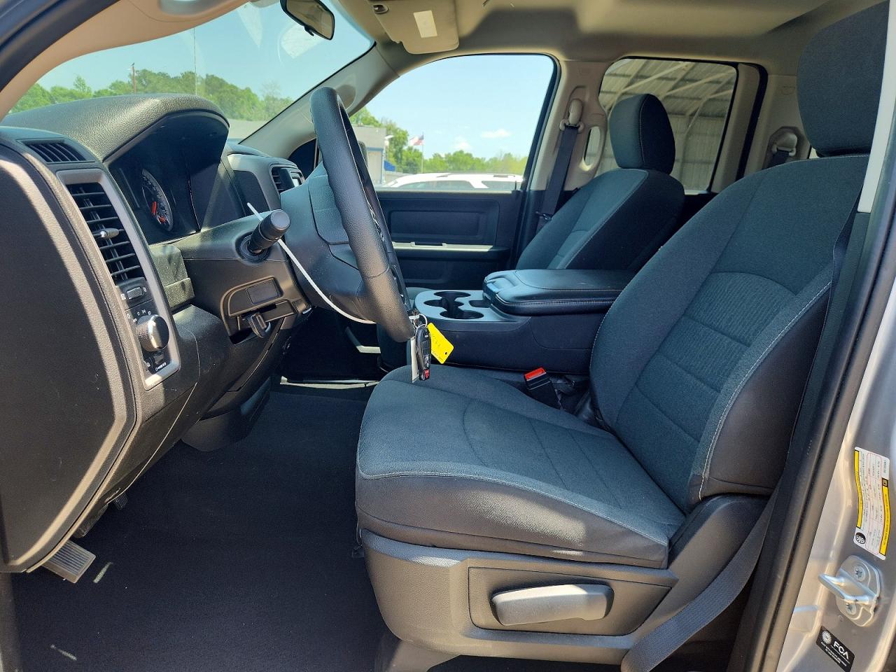2022 RAM 1500 CLASSIC TRADESMAN photo 19