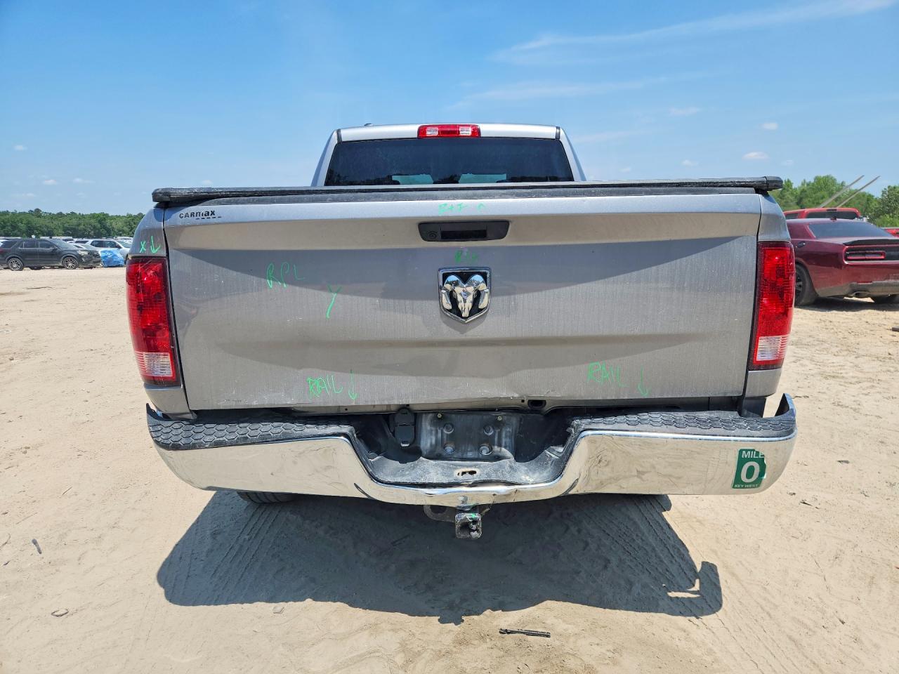 2022 RAM 1500 CLASSIC TRADESMAN photo 16